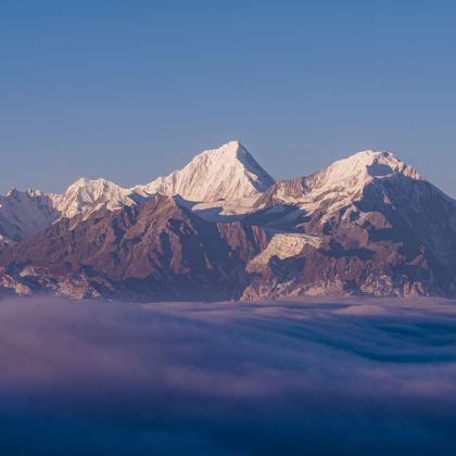 成都+达古冰川风景名胜区+毕棚沟+四姑娘山+牛背山5日4晚私家团