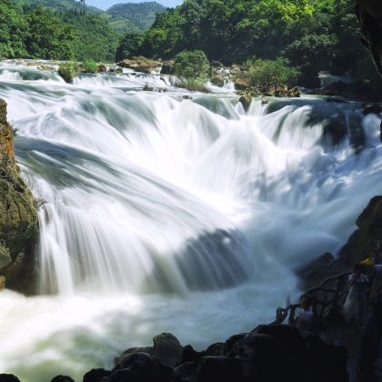 贵州贵阳+黄果树景区+荔波+西江千户苗寨+梵净山+遵义+兴义+中国天眼景区11日10晚跟团游