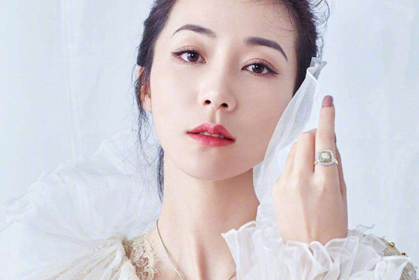 戴珠宝的女人优点太多了,你是这样吗?