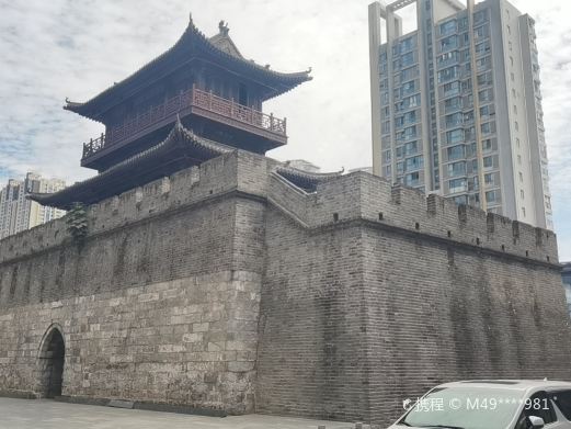 屏襄门