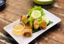冬阴功大龙虾面美食图片