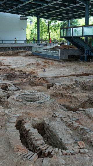 跨越542年，当年这里烧制的陶瓷比肩长城和故宫，成为中国名片