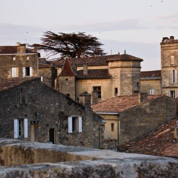 法国波尔多+圣埃米利永+白马酒庄一日游