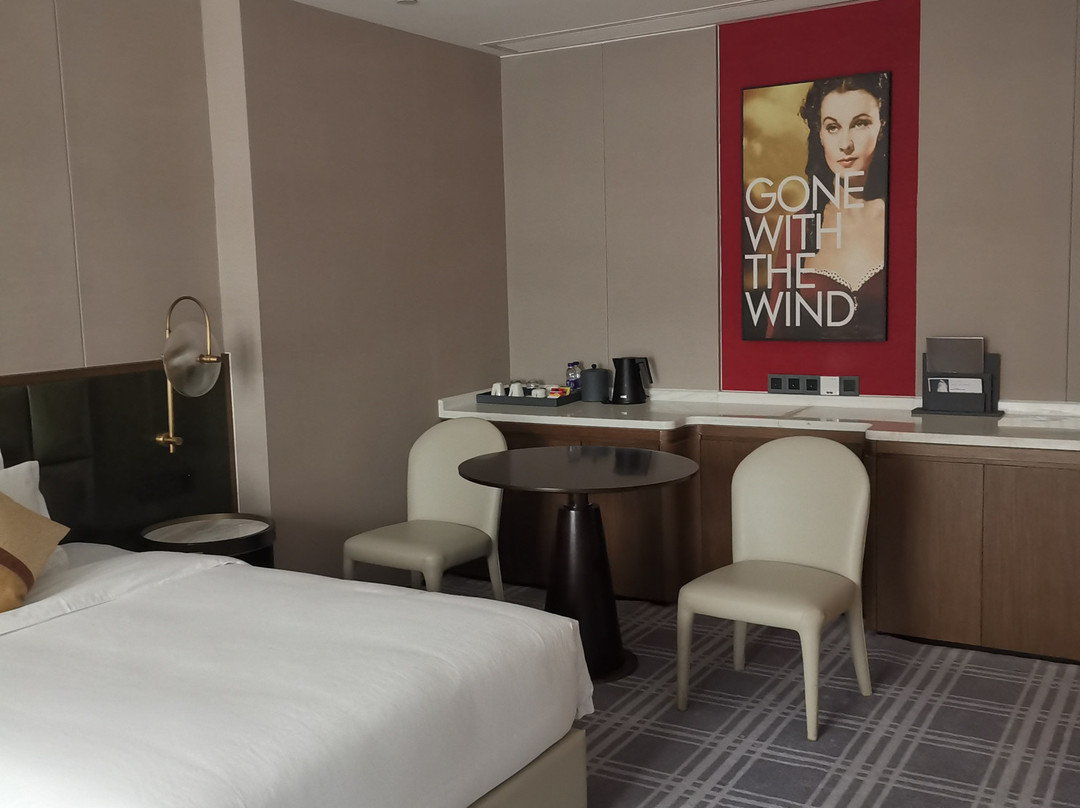 宁波影秀城丽筠酒店主图