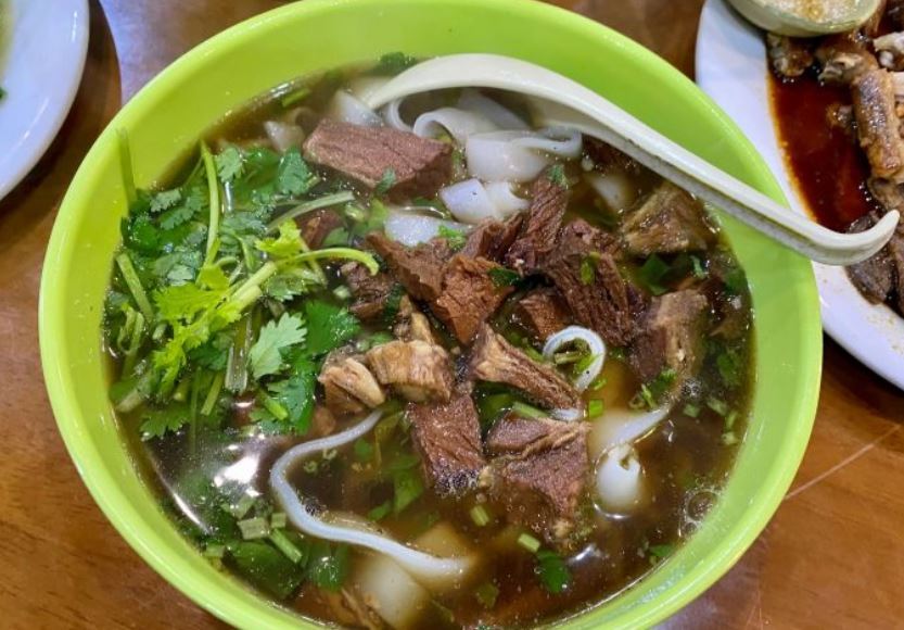 Yong TaiQuan Niu Fang (ZhongShan North Road)