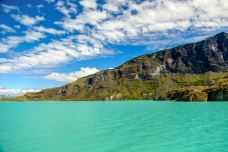 阿根廷湖-阿根廷湖县