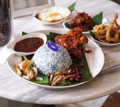 The Replacement - Lodge & Kitchen