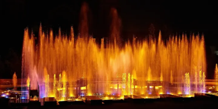 七星岩牌坊廣場音樂噴泉