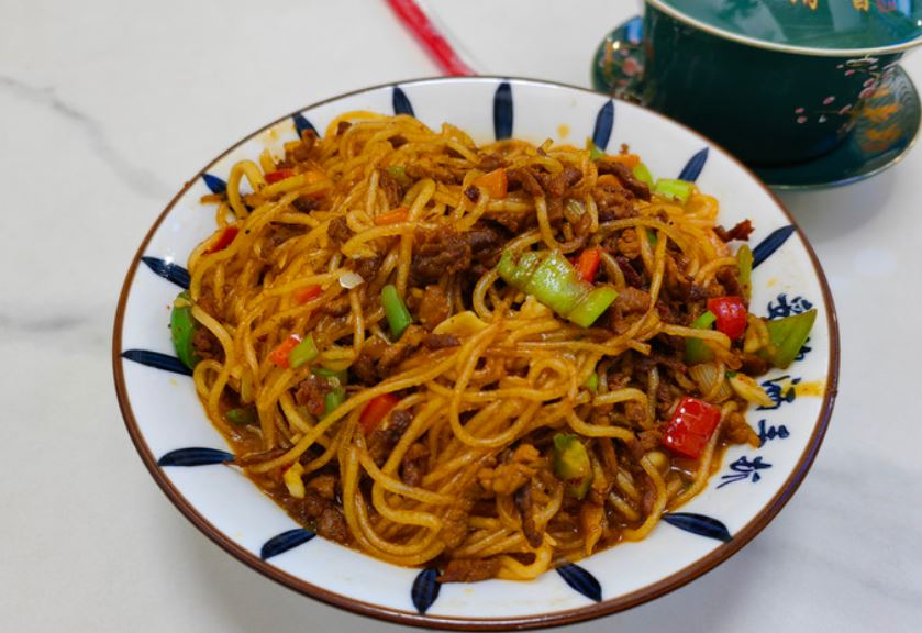 妥穆洒东乡手抓美食