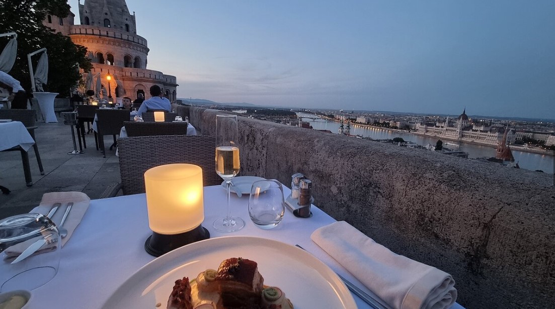 Halaszbastya Restaurant餐厅图片