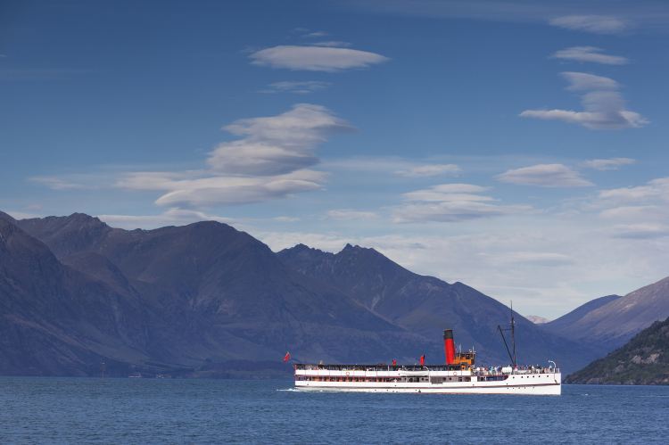 TSS Earnslaw - RealNZ