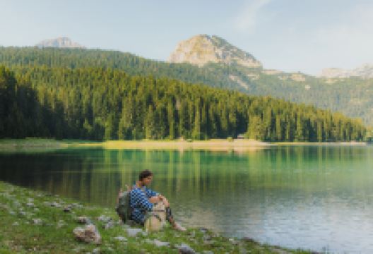 黑湖景点图片