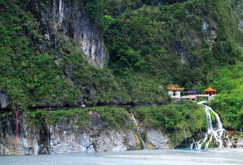 中国台湾花莲太鲁阁国家公园+清水断崖+七星潭一日游【花莲自然风貌 +唯美海岸线 +定制行程+中文司导+好评999+】