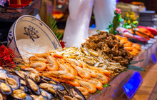 济南绿发贵和洲际酒店·第六层自助餐厅餐厅图片