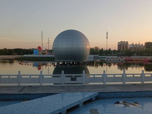 御龙河公园