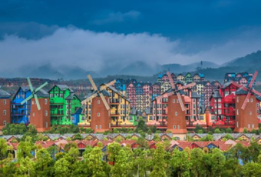 河源巴伐利亚庄园一日游【欧式建筑、城堡、风车、超美山水风景】【[纯玩旅行]纯玩无任何购物，导游全程微笑服务，给您更好的旅行体验】