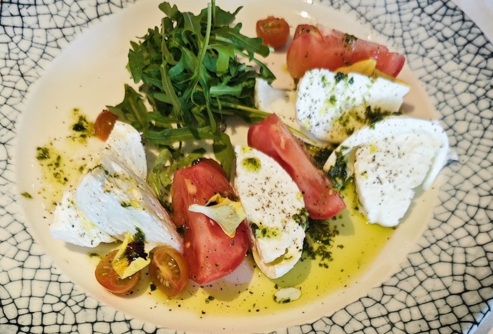 The Blue Restaurant and Grill餐厅图片