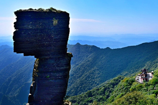 贵阳到贵州铜仁江口县城国家5A级景区梵净山自驾两日游自由行登山旅游攻略