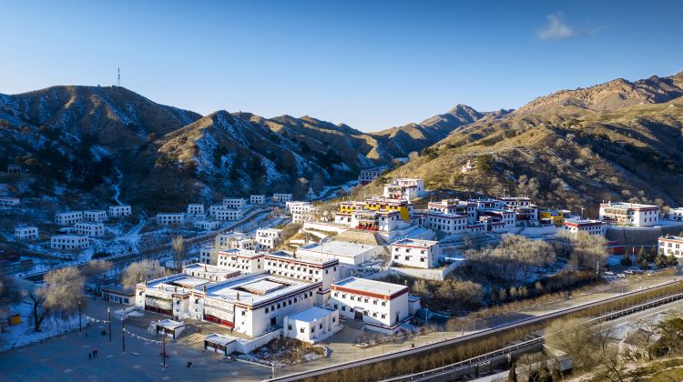 5-day 4-night · Private Tour · Inner MongoliaHohhot + Whistling Dune Bay