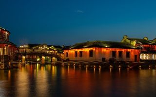 人在乌镇,前瞻是景,顾盼也是景