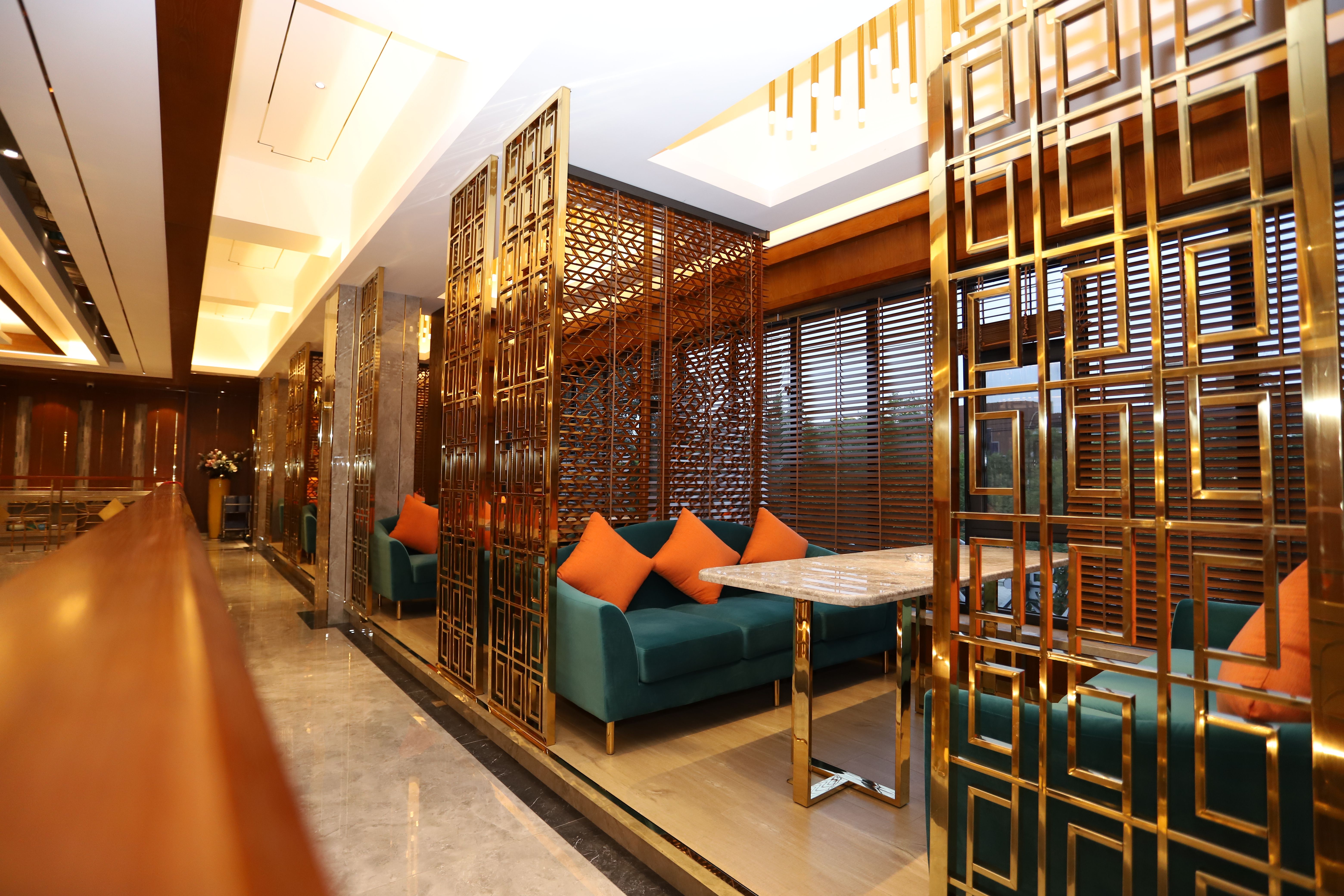 海锦天S酒店·伊兴手抓·羊羔肉清真餐厅