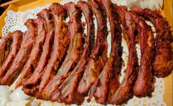 金源食代蒙古碳烤羊腿