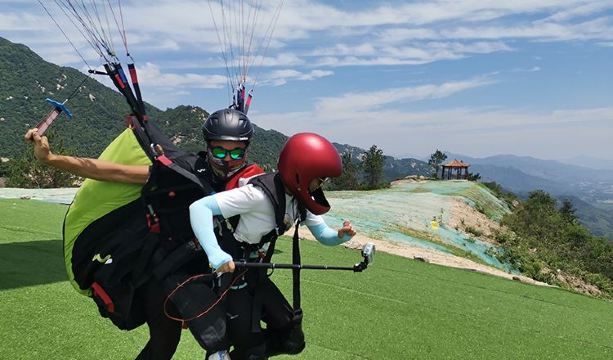 龙王尖滑翔伞起飞场
