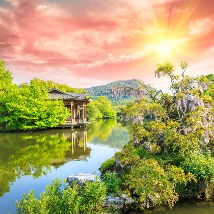 杭州+西湖风景名胜区+灵隐寺+乌镇+海宁潮+西塘古镇4日3晚私家团