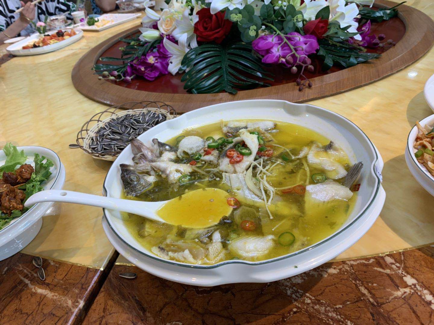 伊峰源炕锅土火锅(茶卡店)餐厅图片