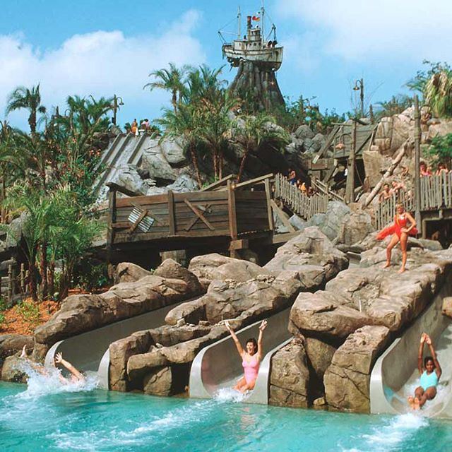 Splish, splash: The Best US Waterparks to Visit Summer 2020