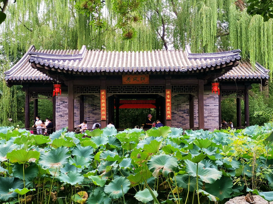 再现当年乾隆皇帝积水潭即景诗中场景的潭西胜境