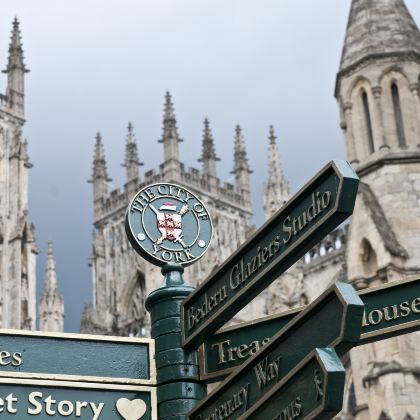 英国26日23晚跟团游