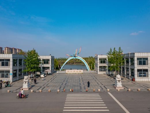 彩虹湖公园