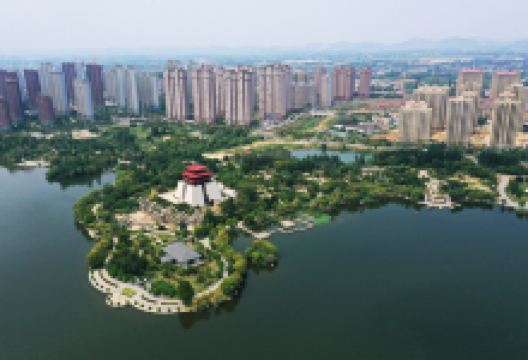 东湖公园景点图片