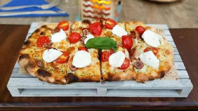 Pinseria Blanco Wine Bar (Pizzeria)