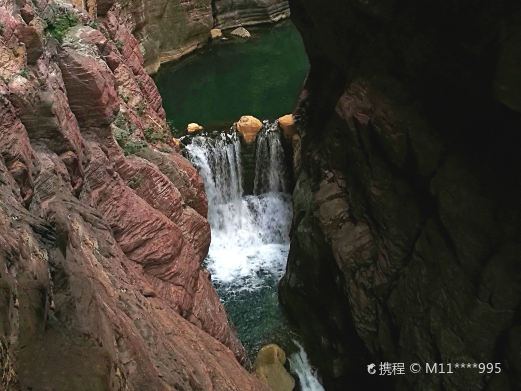 白龙瀑