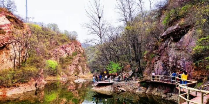 浮戲山旅遊景區-紫龍峽景區