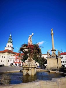 克鲁姆洛夫历史中心-克鲁姆洛夫-翱翔的大鲨鱼