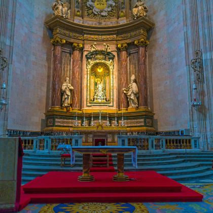 托莱多古城+托莱多大教堂+塞哥维亚大教堂一日游【马德里往返】