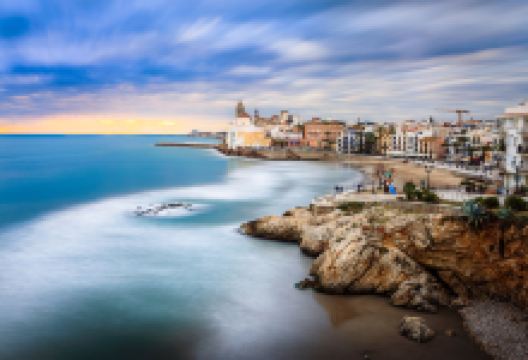 锡切斯海滩景点图片