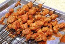 马义黑白条烤羊肉美食图片