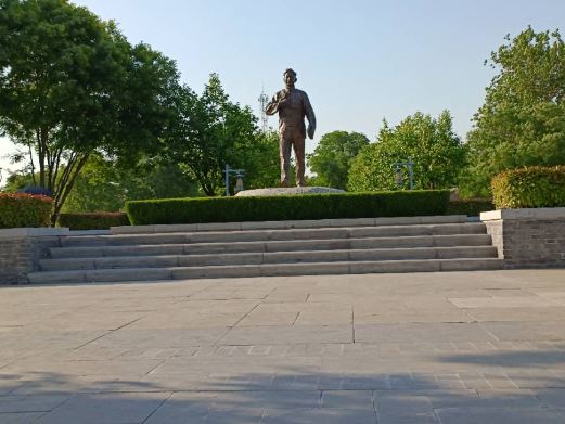 习仲勋故居