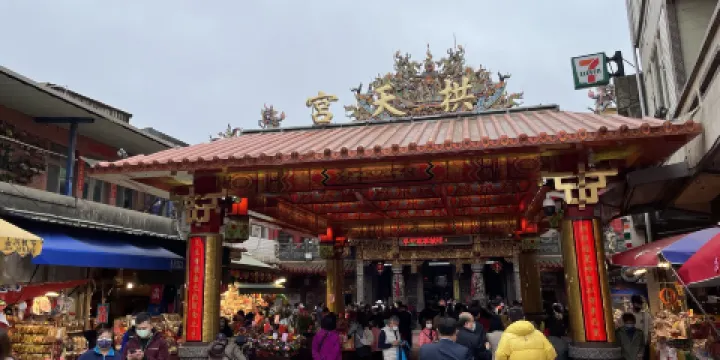 白沙屯拱天宮媽祖廟