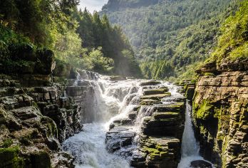 腾龙洞风景区一日游【2-8人精品团纯玩不拼团+无购物+门票】【纯玩不进店无购物】