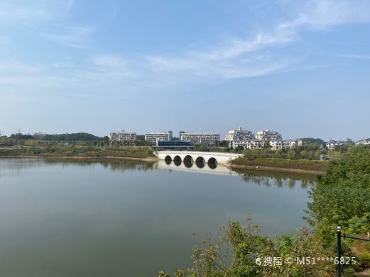 赤龙湖华中影视城