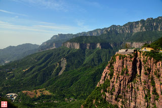 寻龙脉长城 不能不登南太行的轿顶山