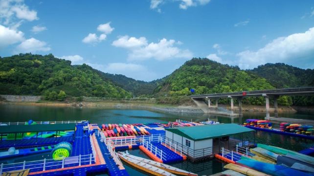 千岛湖红叶湾水上乐园