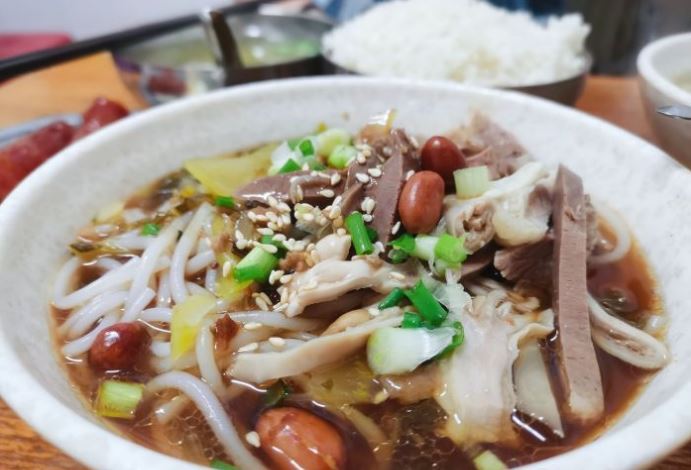 骑楼汤饭