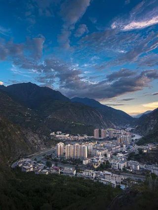 浪漫!在无忧汶川,我想陪你从A走到Z...