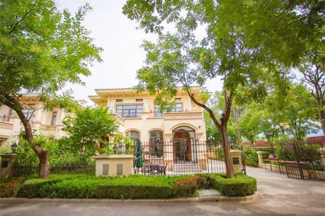 天津薊縣盤山君亞汀蘭別墅，1000平米獨院，整套住一晚僅2000起。